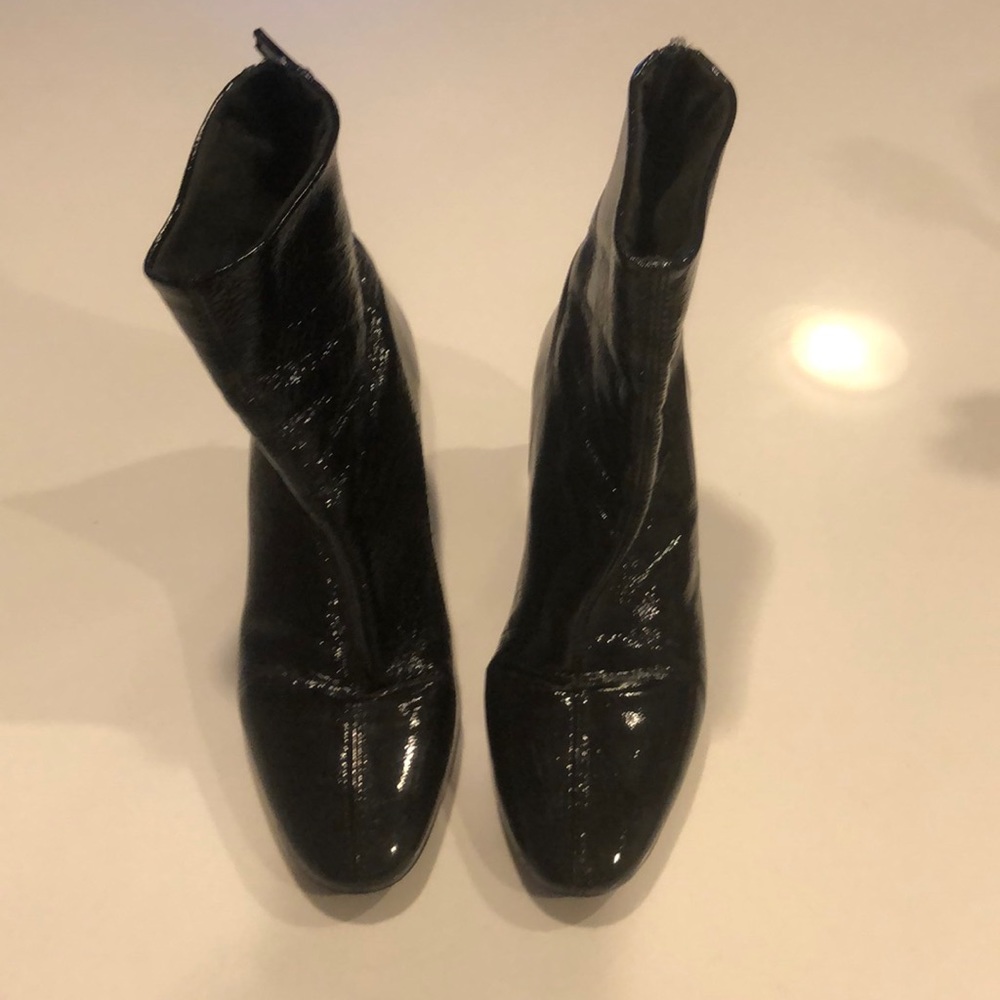 Top Shop black booties! 60s/70s patent
